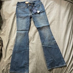 Jeans; Brand- American Eagle, Size- 4 Short, color- denim